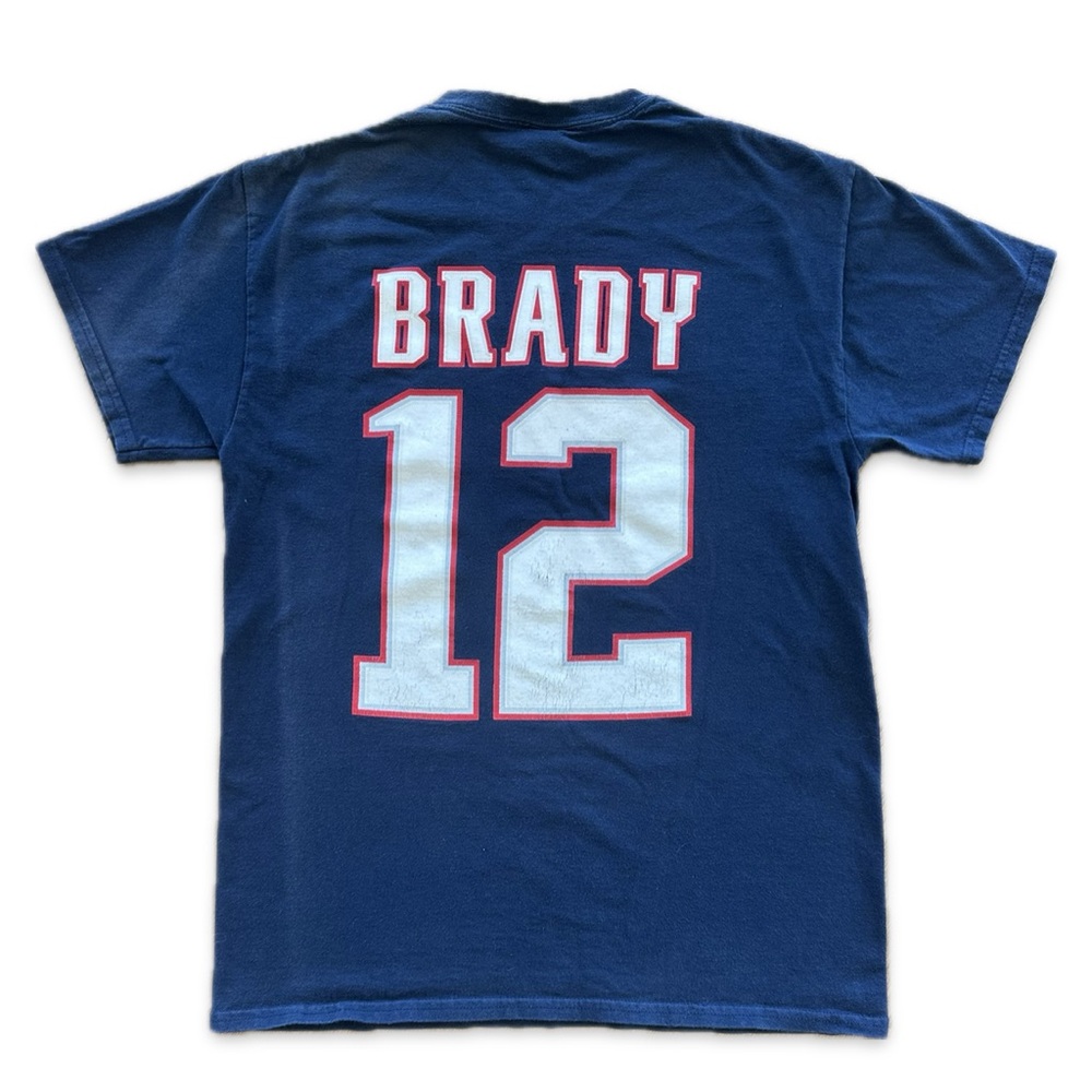 Official NFL Navy New England Patriots t-shirt.